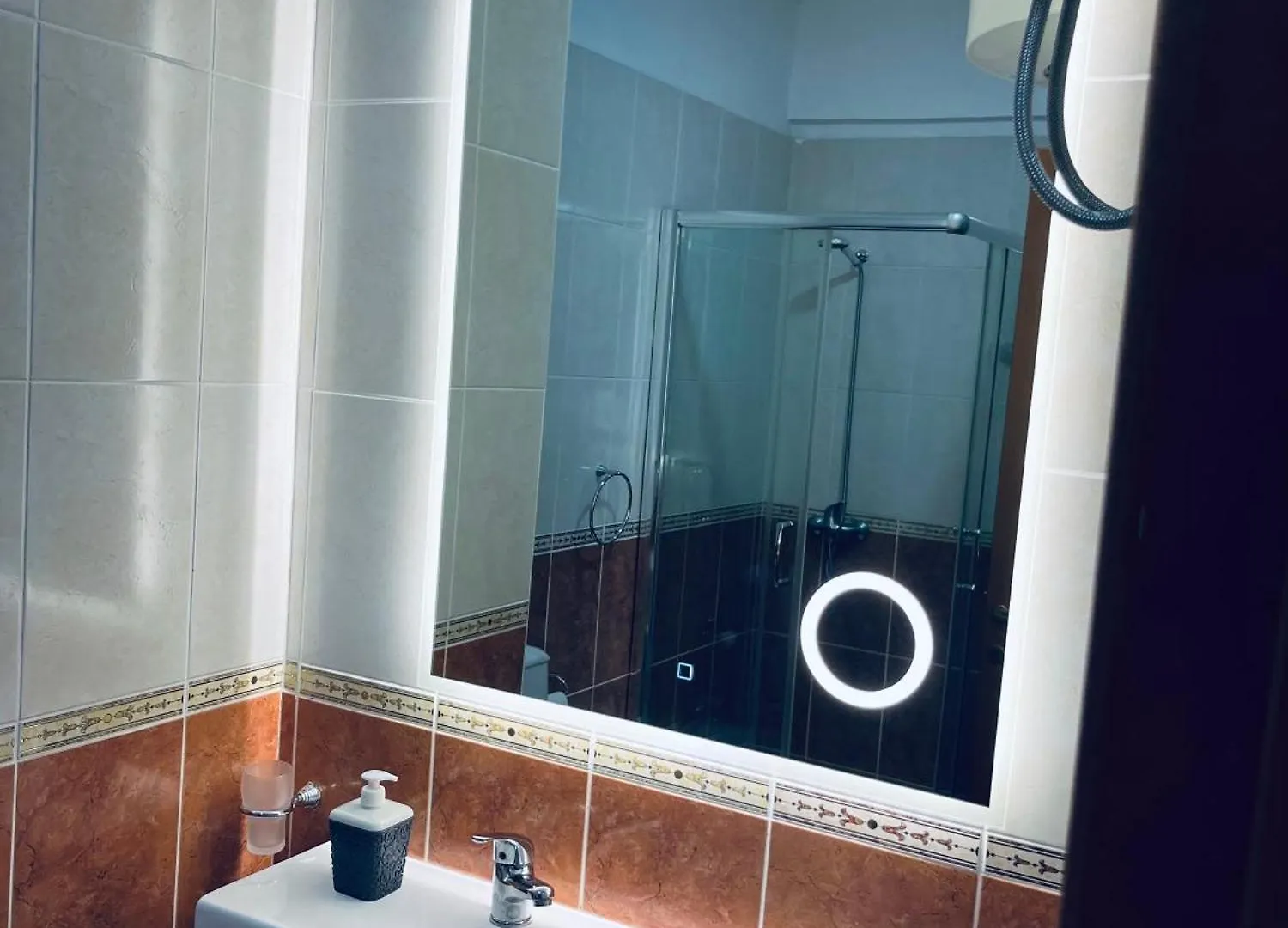 Seaside Serenity! Free Parking! Sarande Apartment